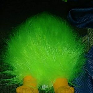 Light green troll